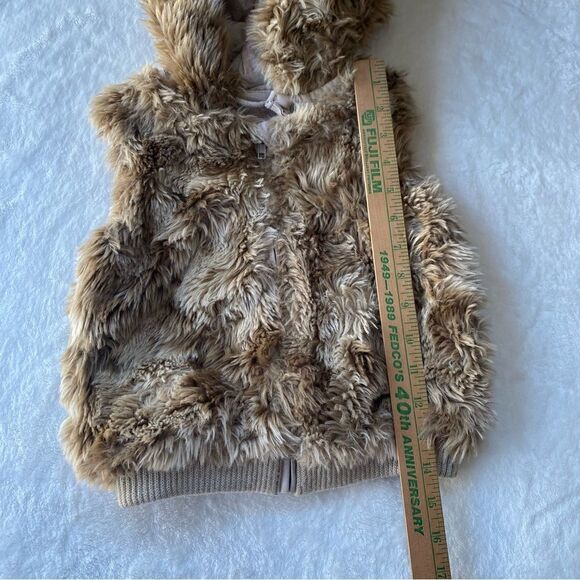 H&M Vest Faux Fur Vest Teddy bear Ears removable hood Beige Size 5/6 years - Picture 10 of 11